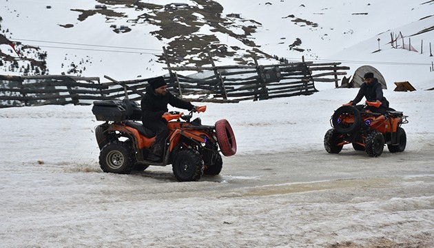 Zigana Dağı'nda safari keyfi